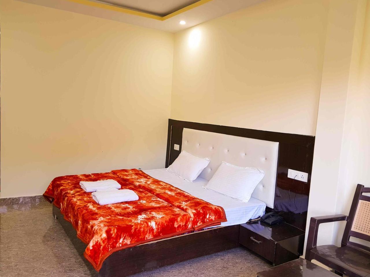 Hotel Homely Abode Dalhousie Esterno foto