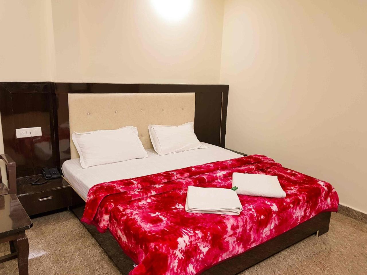 Hotel Homely Abode Dalhousie Esterno foto