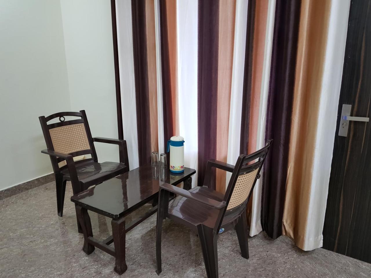 Hotel Homely Abode Dalhousie Esterno foto
