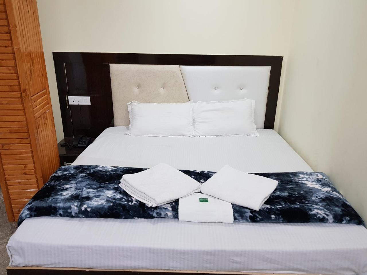 Hotel Homely Abode Dalhousie Esterno foto